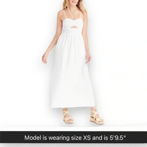 Medium Universal Threads Smocked Cut-Out Maxi Sundress Dress - Picture 2 of 9